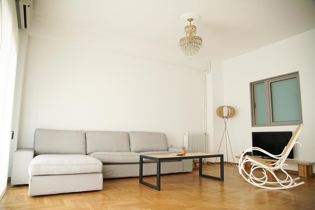 Athenian Blue - Family Apt 5' Minutes From Acropolis Museum Экстерьер фото